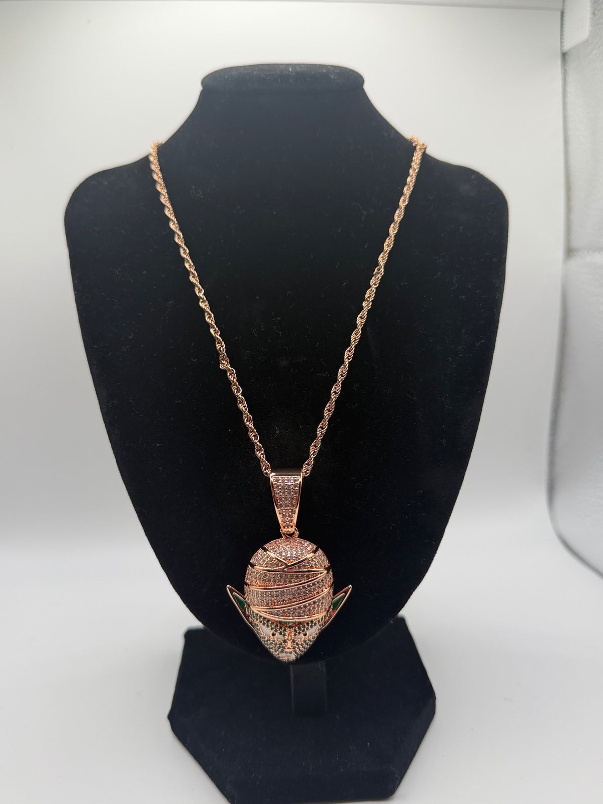 Piccolo pendant necklace - rose gold tone with pointed ears