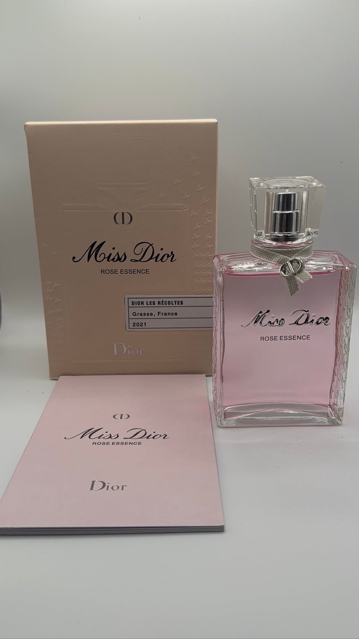 Miss Dior Rose Essence bottle and box - Les Recoltes 2021